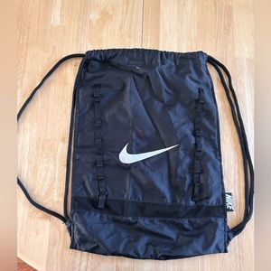 Nike drawstring bag